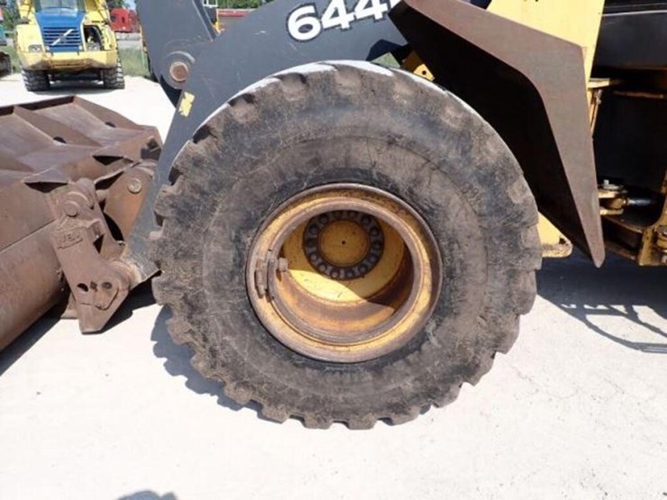 2009-deere-644k-image-49
