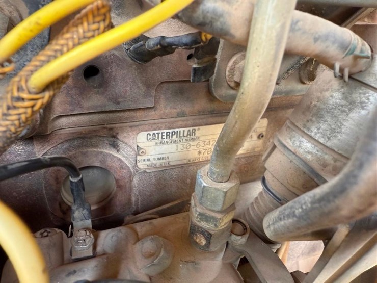 caterpillar-th62-image-17