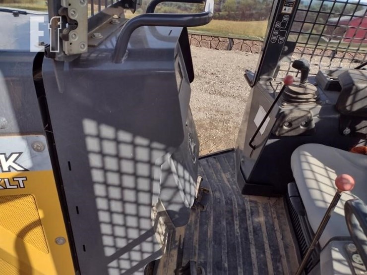 deere-650k-xlt-image-13