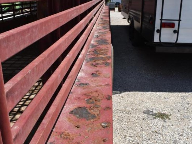 2006-36'-x-6'-8"-gooseneck-cattle-trailer-(vin-#-1c9g3363461288532)-(regis-image-5