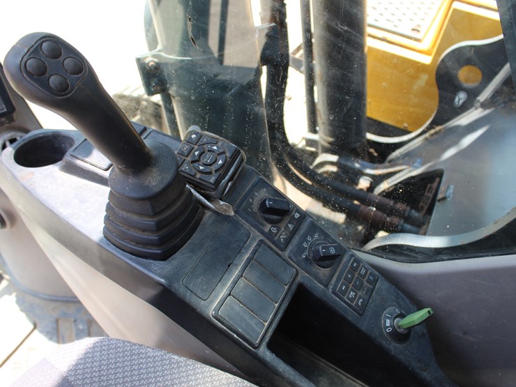 2017-volvo-ec250e-lr-image-20
