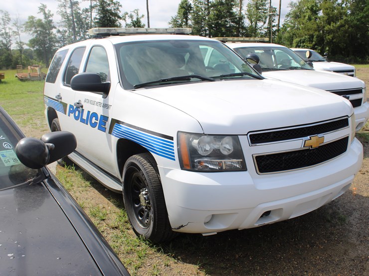 2012-chevrolet-tahoe-image-2