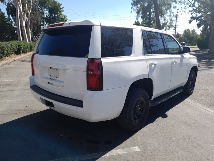 2019-chevrolet-tahoe-image-3