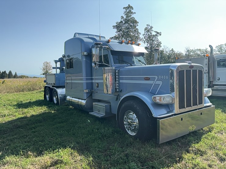 2019-peterbilt-389-image-47