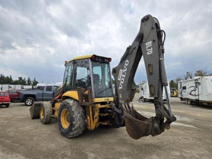 2009-volvo-bl70-image-7
