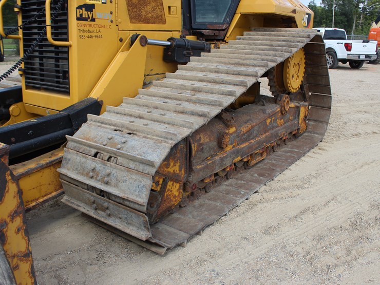 2020-caterpillar-d6n-lgp-image-10
