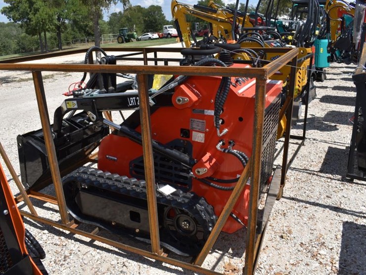 lrt23-mini-skid-steer-(serial-#-lrt23202507030141)-(k)-image-3