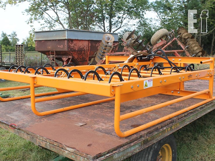 hay-accumulator-grapple-image-1