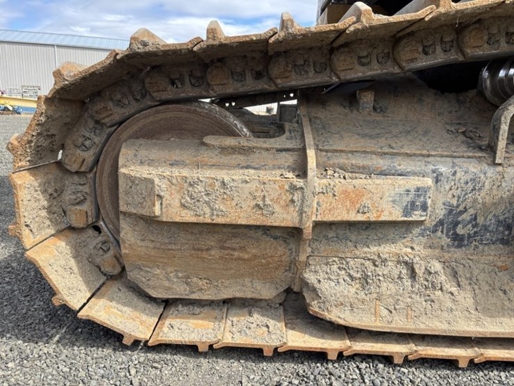 caterpillar-568-image-19
