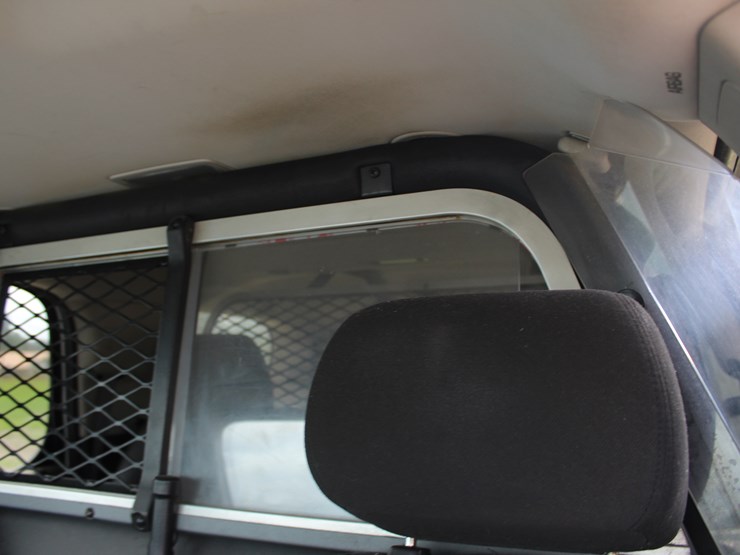 2011-chevrolet-tahoe-image-11