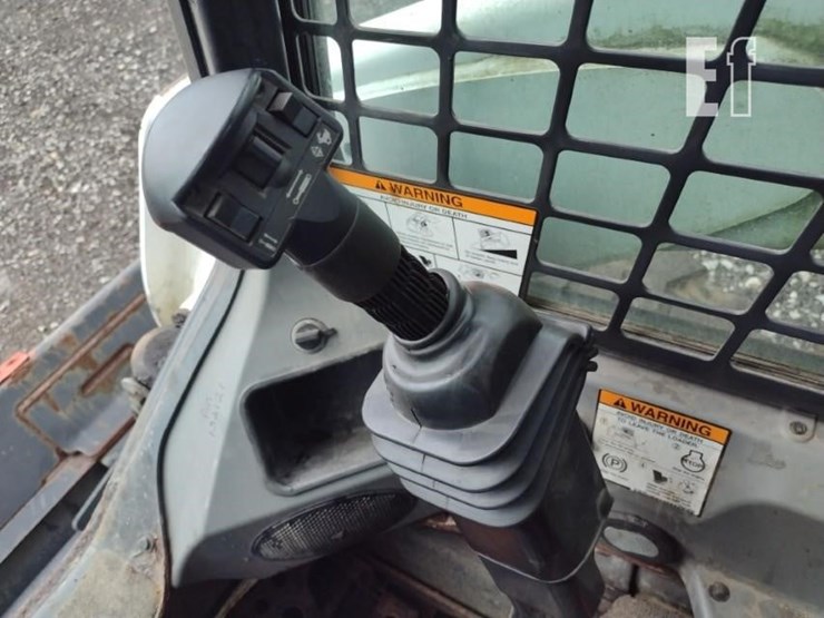 2015-bobcat-s650-image-9