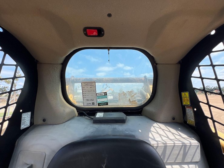 2018-caterpillar-259d-image-33