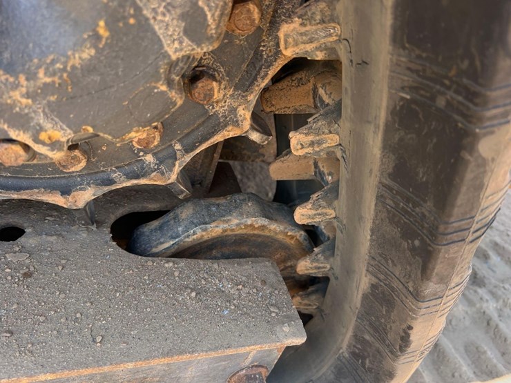 2018-bobcat-t590-image-9