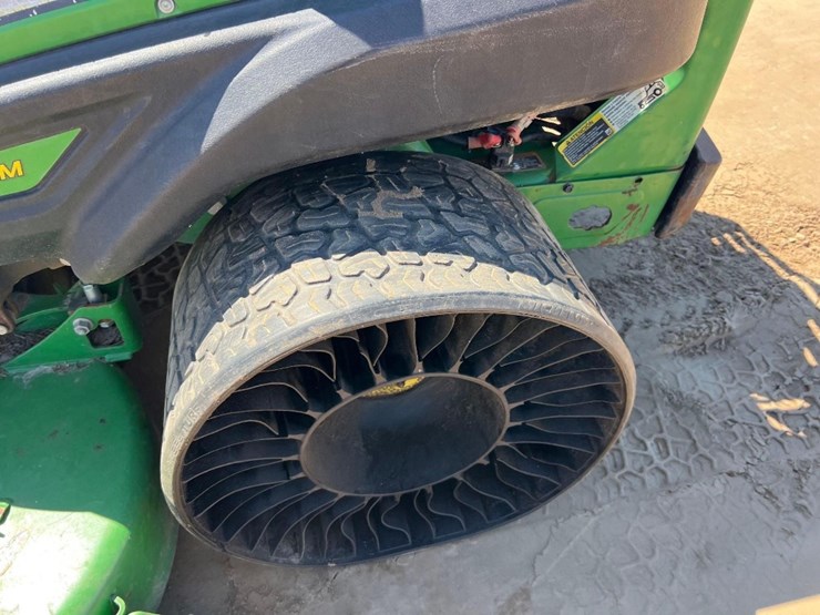 2019-john-deere-z960m-image-10