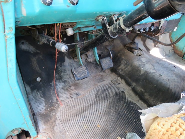 1965-dodge-d200-early-version-pickup-image-14