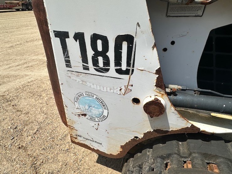 bobcat-t180-image-26