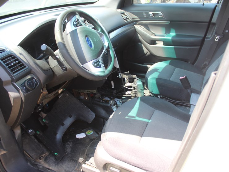 2014-ford-explorer-police-interceptor-image-7