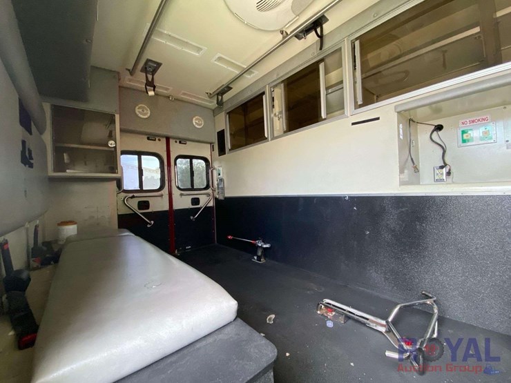 2015-international-durastar-4300-image-13