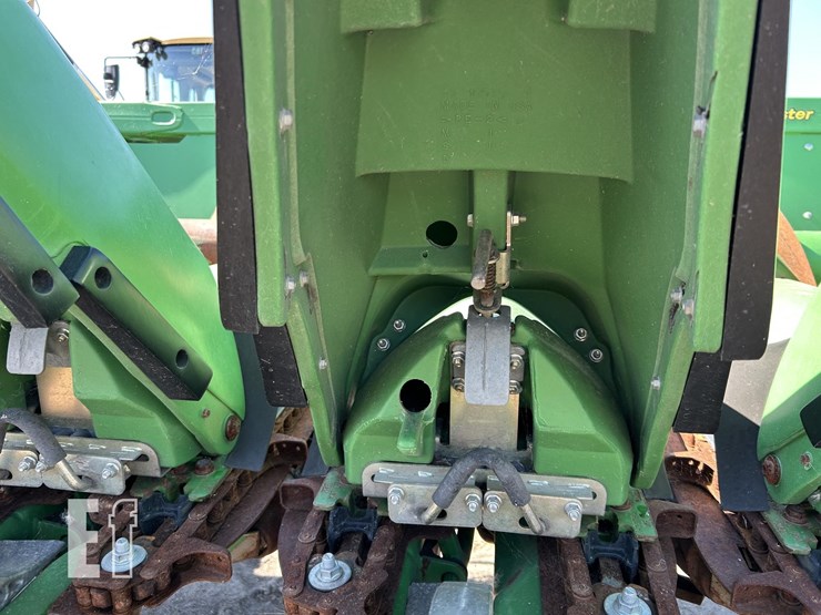 john-deere-616c-image-30