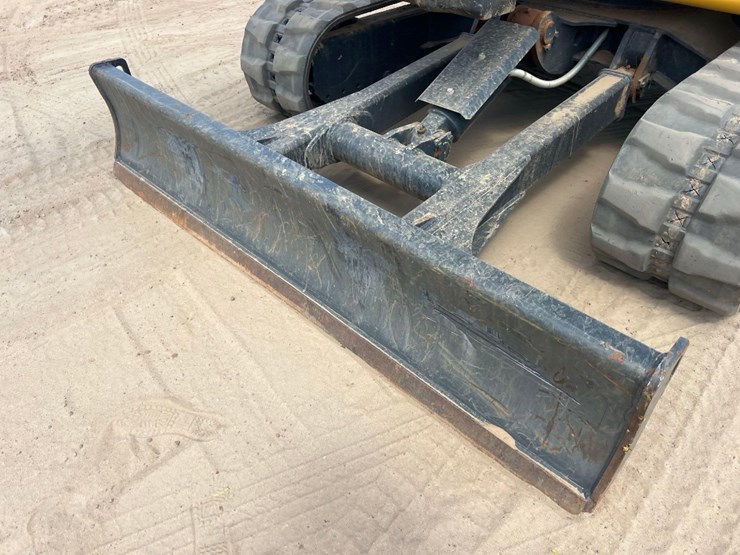 2021-deere-60g-image-17