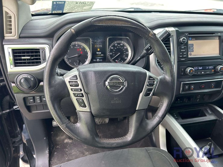 2017-nissan-titan-image-11