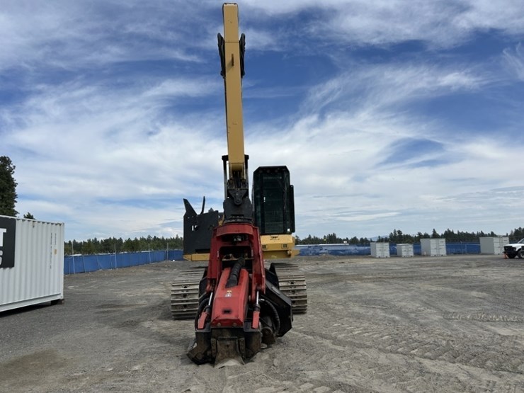 2018-caterpillar-548-image-8