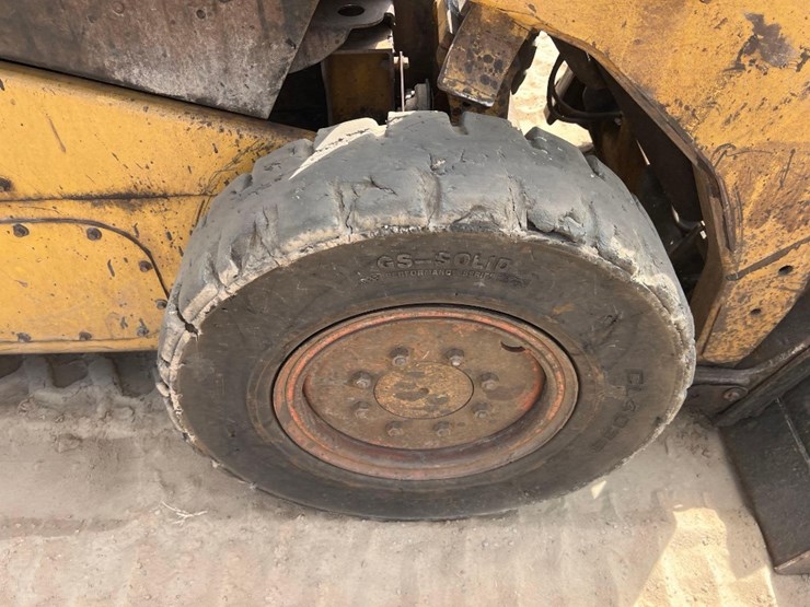 2008-caterpillar-272c-image-12