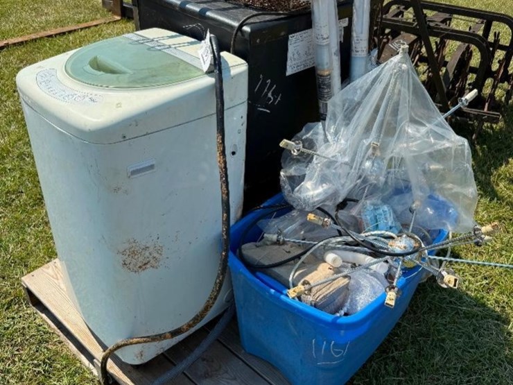 pallet-refrigerator,-washer,-misc-image-1
