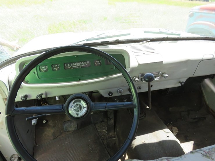 1965-dodge-d200-late-version-pickup-image-10