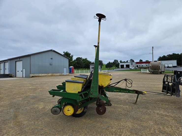john-deere-7000-image-6