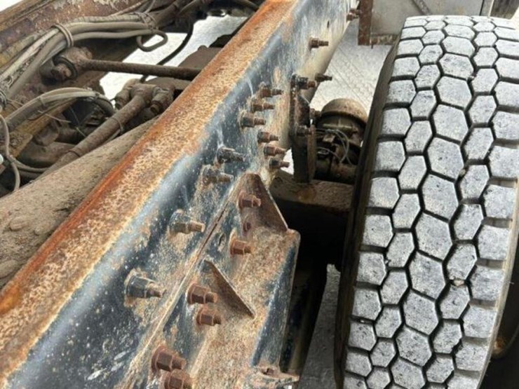 2005-volvo-tri/a-dump-truck-4v5k99gh55n391882-image-68