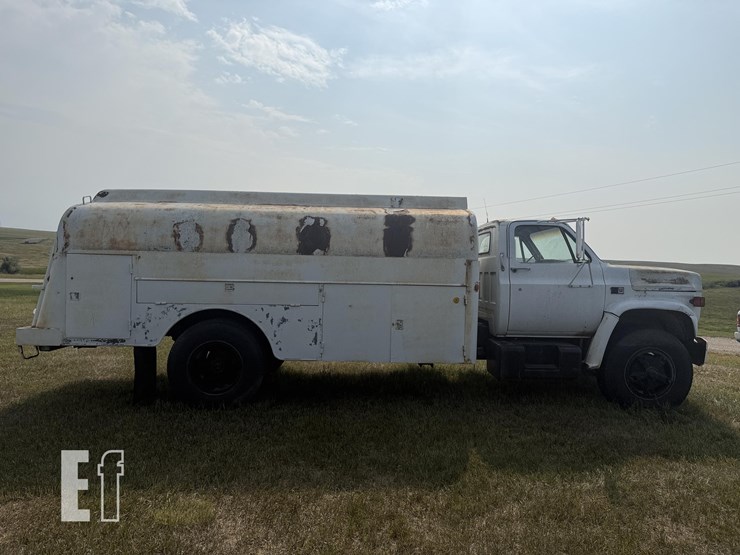 1981-gmc-7000-image-6