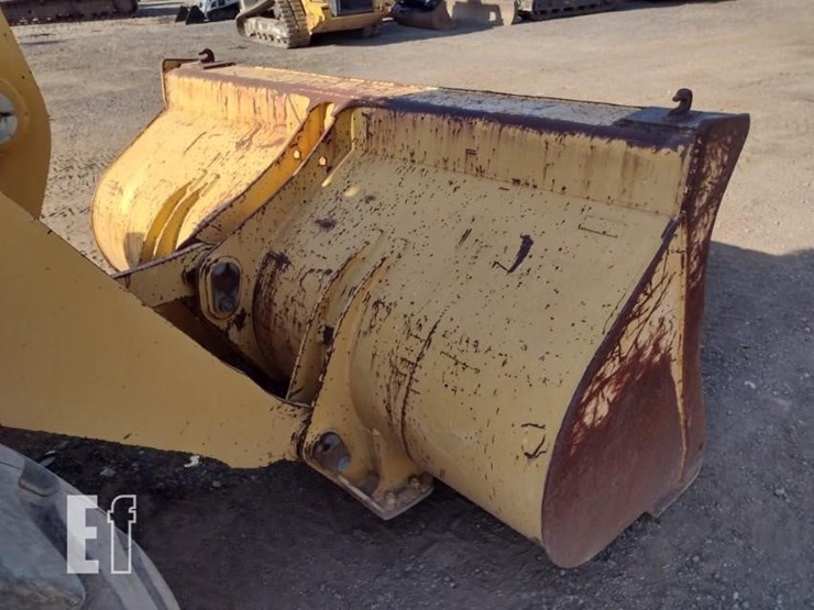 2003-deere-444h-image-17
