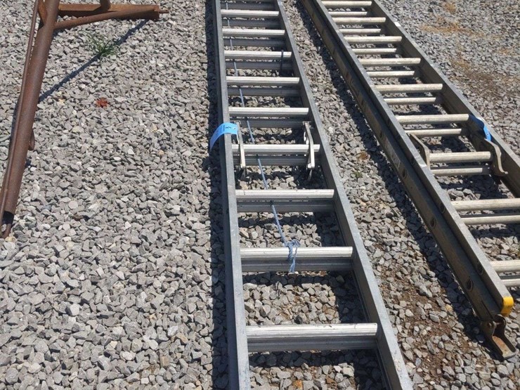 werner-40'-aluminum-ext-ladder-image-1