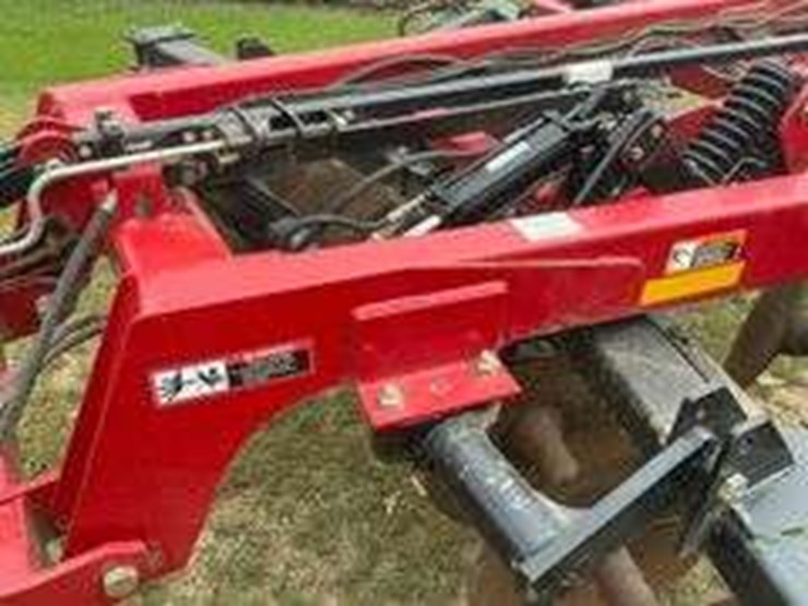 2011-case-ih-870-ecolo-tiger-disk-ripper-7-shank,-spring-loaded-shanks,-hyd.-front-discs,-image-4