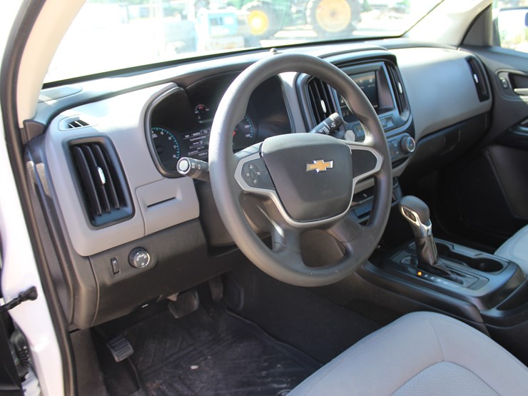 2022-chevrolet-colorado-image-6