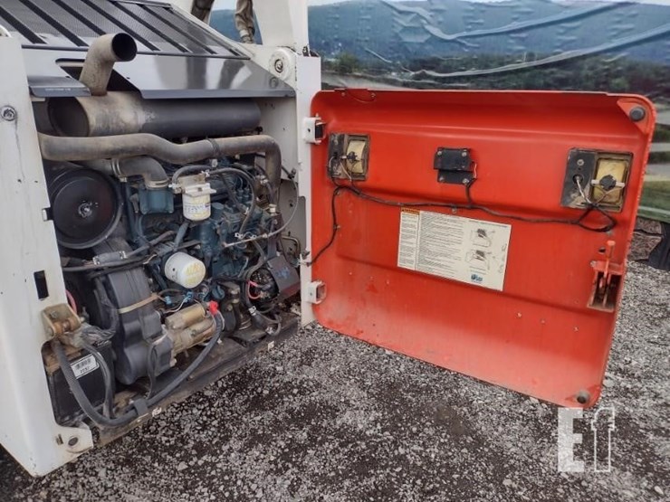 2007-bobcat-t300-image-37