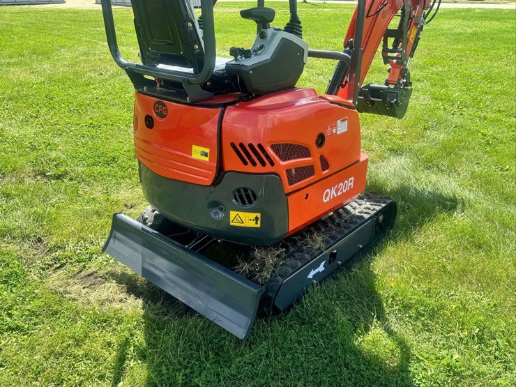 2025-industrial-qk20r-mini-excavator-...-unused-image-5