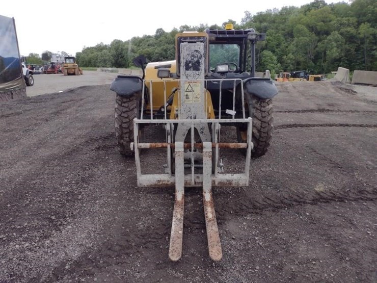 2013-caterpillar-tl642c-image-2