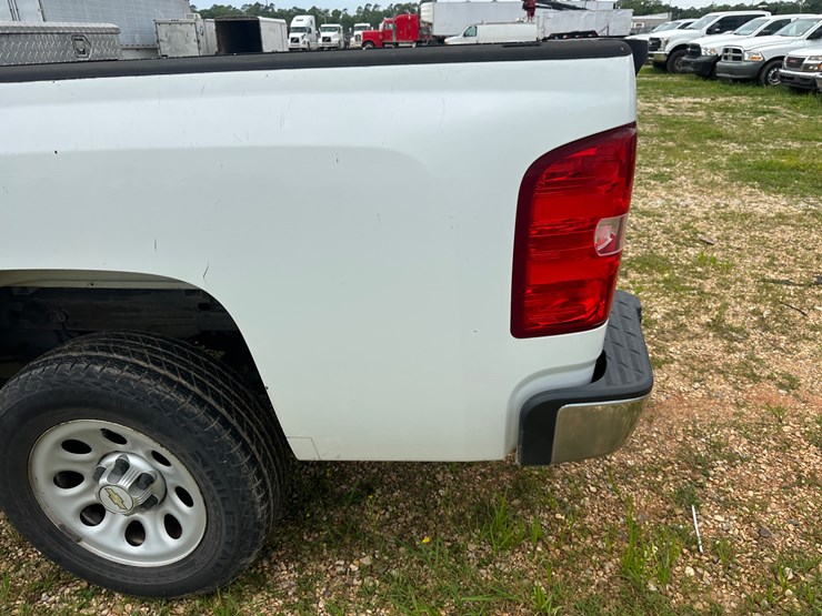 2013-chevrolet-silverado-image-9