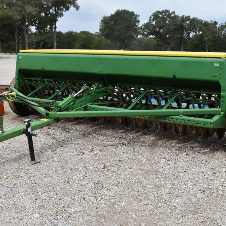 JOHN DEERE 8300