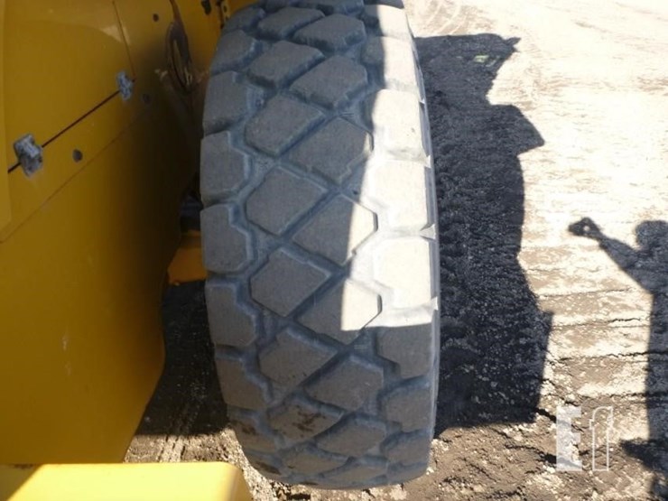 2013-caterpillar-924k-image-24