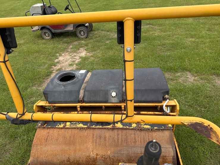 caterpillar-cb-434-image-20