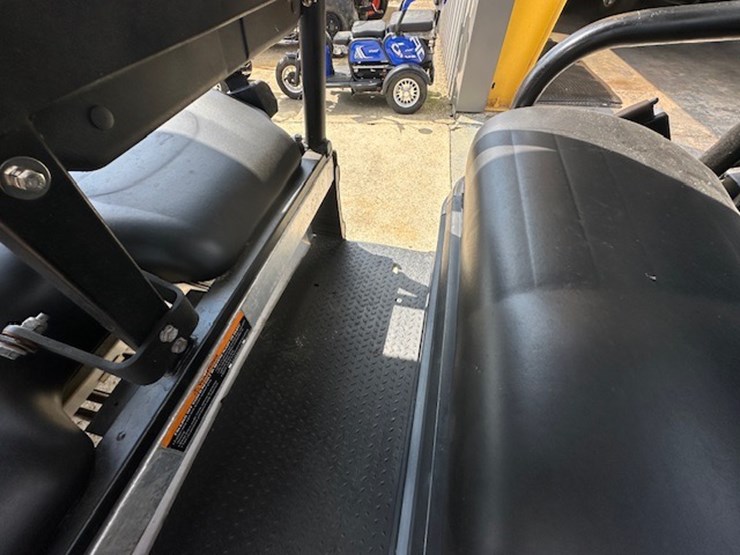 #66-•-club-car-carryall-1700-image-20