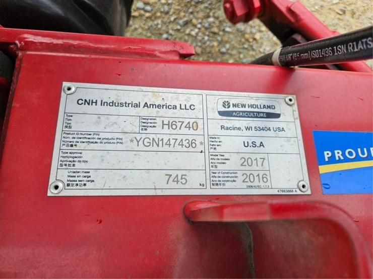 new-holland-h6740-image-26