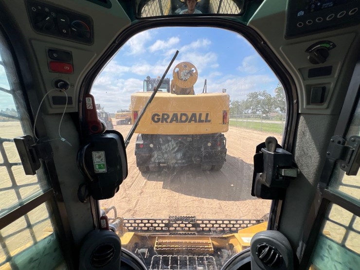caterpillar-299d3-image-36