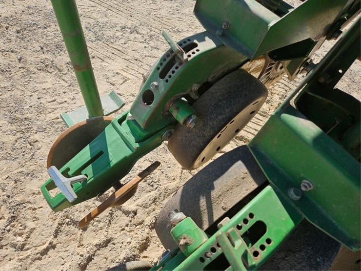 john-deere-1530-image-27