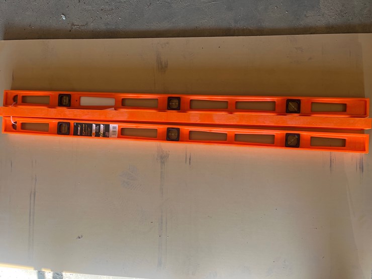 #2025-•-lot-of-3-48in-structo-levels-image-1