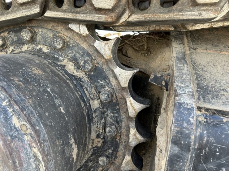 2018-caterpillar-c7-image-24