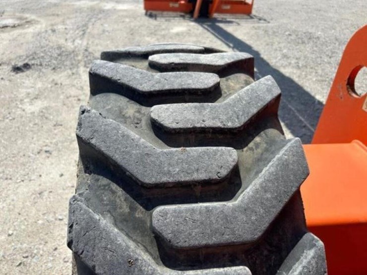 2013-jlg-660sj-image-32